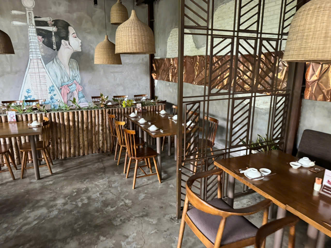 Thanh lý bàn ghế nội thất quán ăn